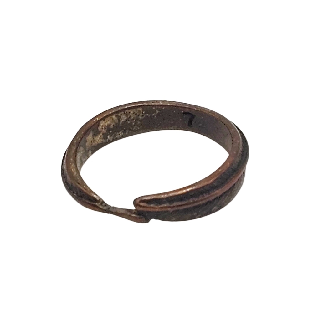 Feather-Shaped Band Ring (Size 6.5)